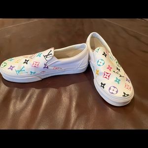 Vans LV white with multi colors size 6